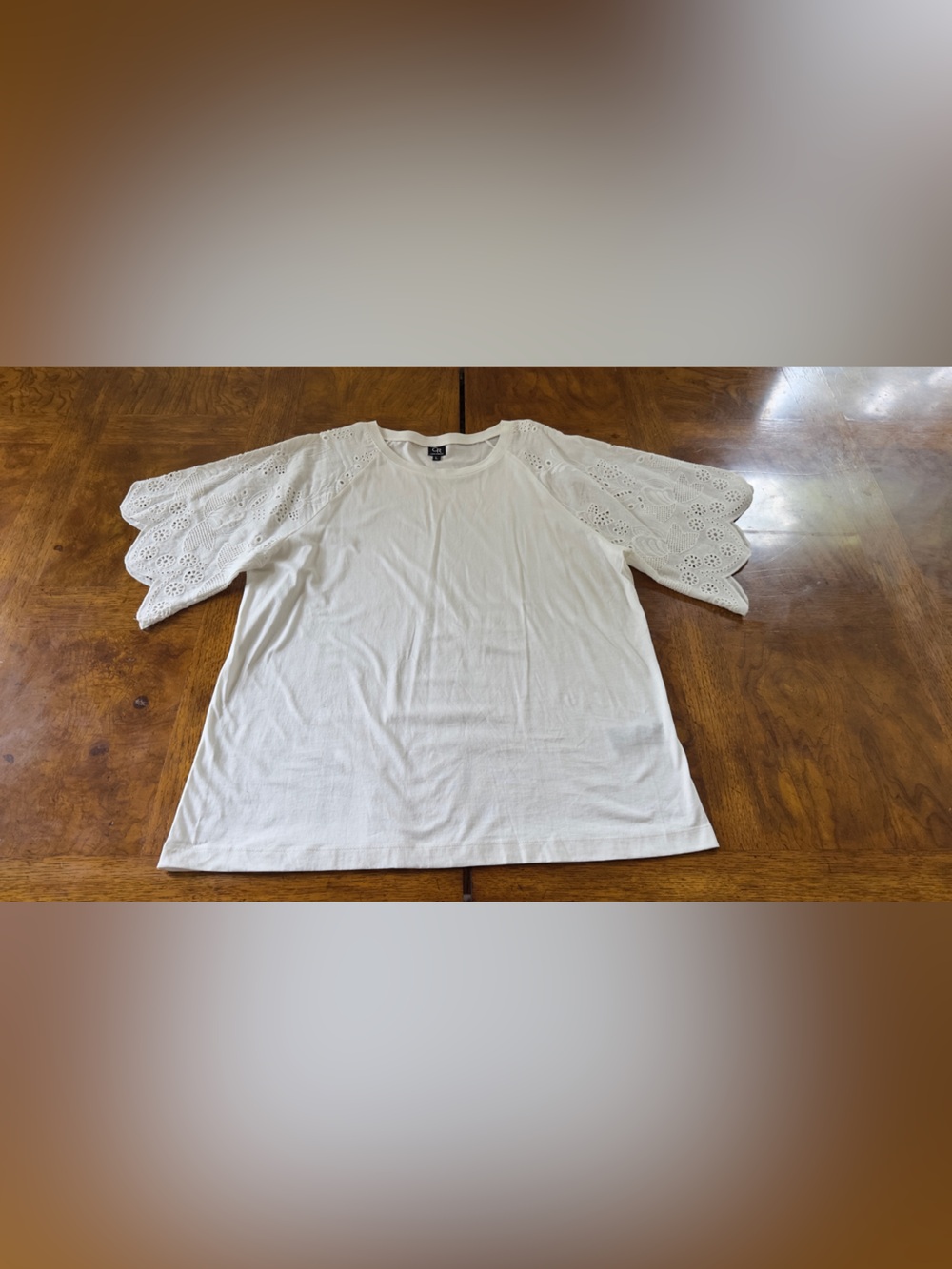 Connie Roberson Eyelet Sleeve T-Shirt Size L White 100% Cotton Women's Top Tee